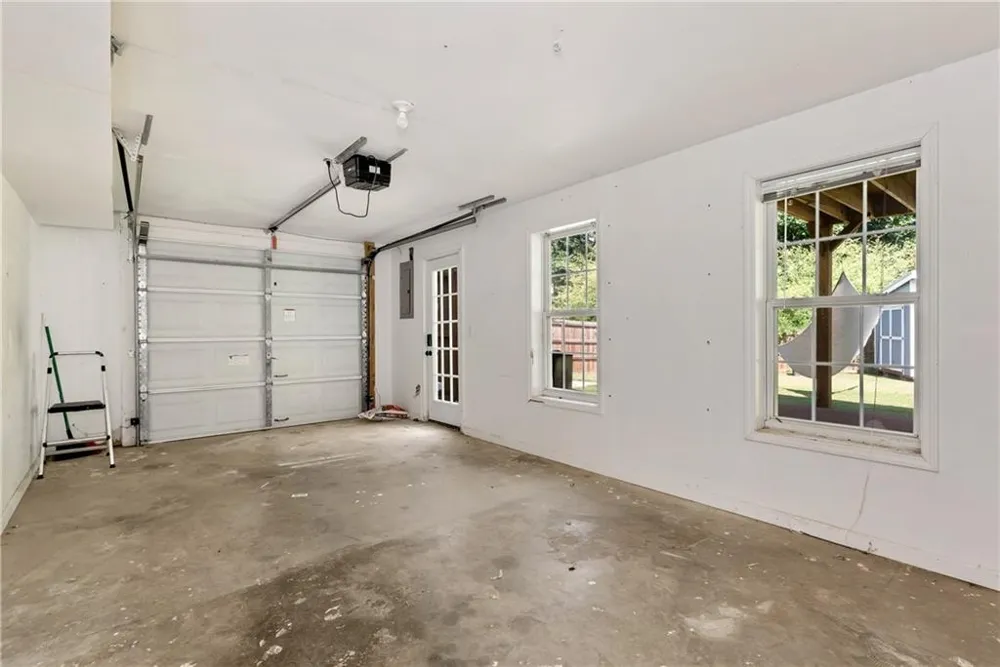 8160 Castleberry Farms Drive Gainesville, GA 30506