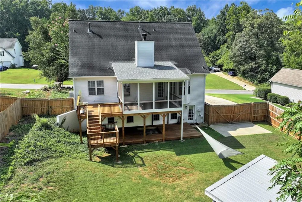 8160 Castleberry Farms Drive Gainesville, GA 30506