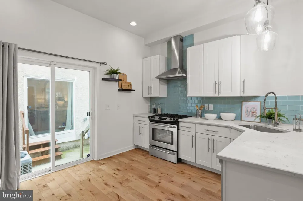 1006 S REESE STREET Philadelphia, PA 19147