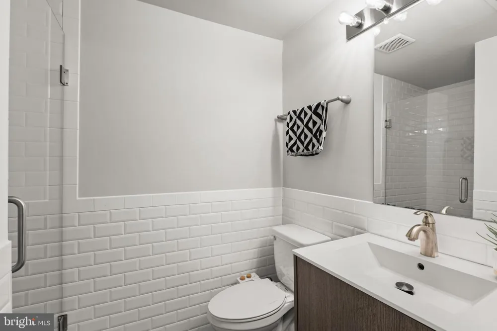 1006 S REESE STREET Philadelphia, PA 19147
