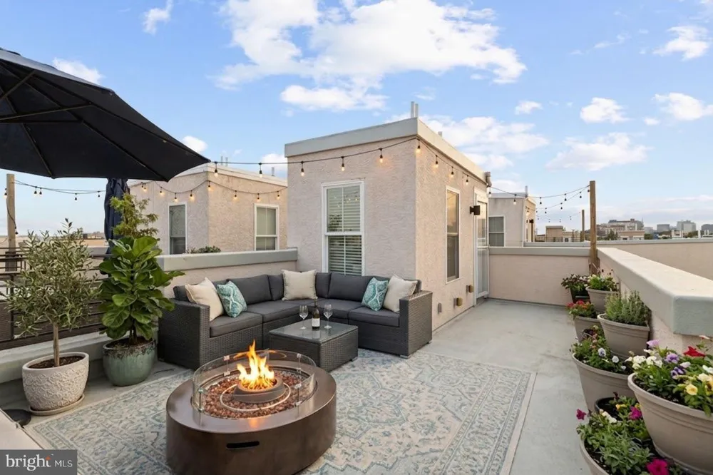 1006 S REESE STREET Philadelphia, PA 19147