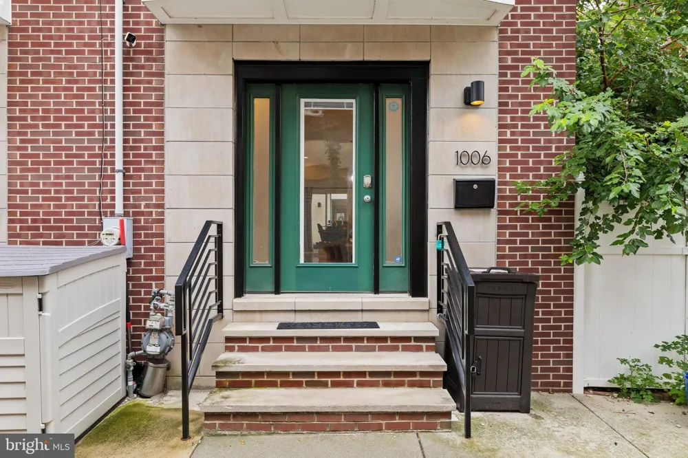1006 S REESE STREET Philadelphia, PA 19147