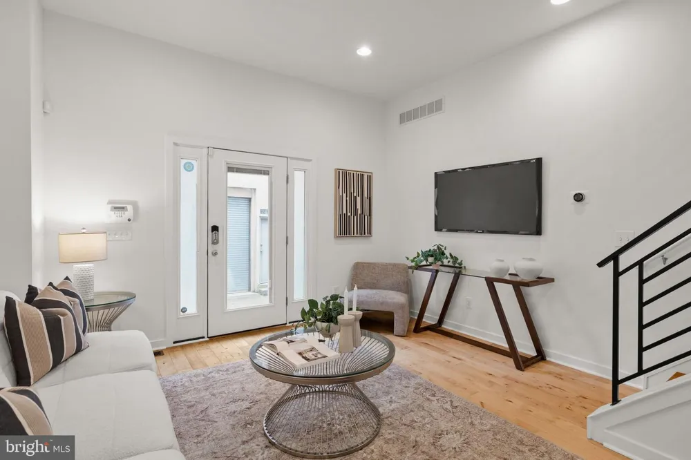 1006 S REESE STREET Philadelphia, PA 19147