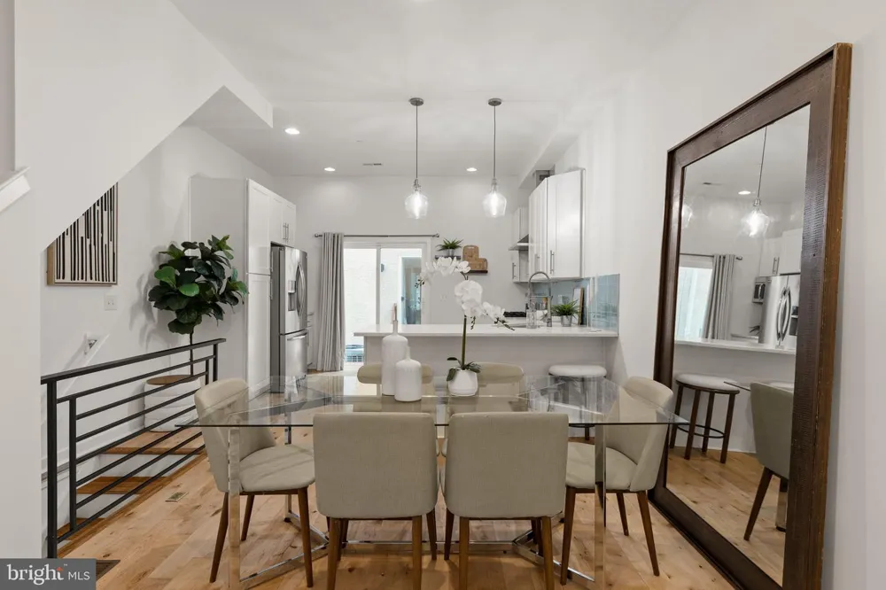 1006 S REESE STREET Philadelphia, PA 19147
