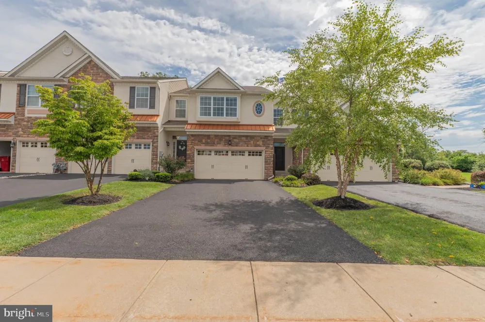 4480 LENNI CIRCLE Emmaus, PA 18049