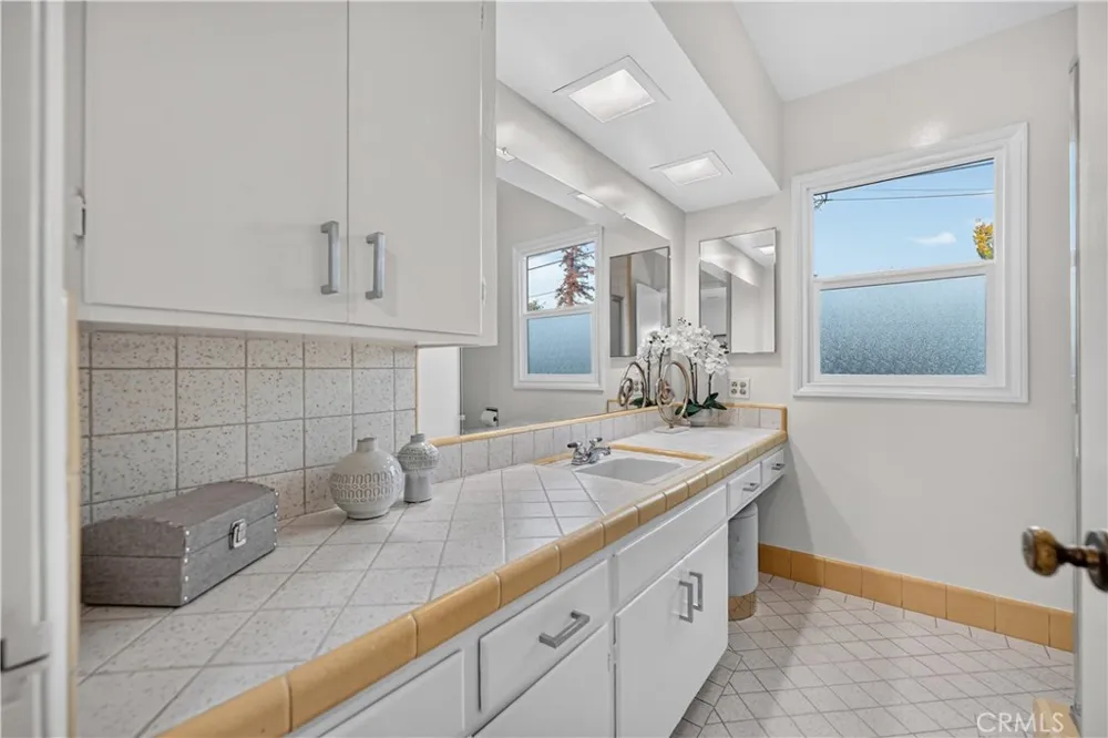 2404 Stranahan Alhambra, CA 91803