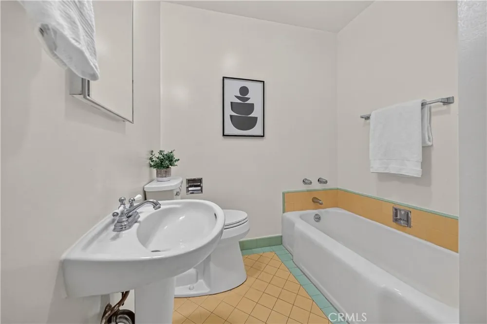 2404 Stranahan Alhambra, CA 91803
