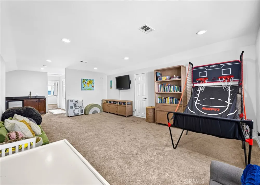 5291 Kenilworth Huntington Beach, CA 92649