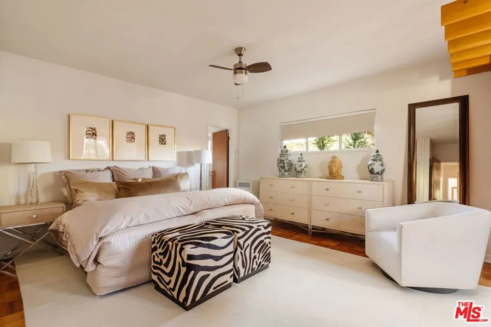 809 Broom Way Los Angeles, CA 90049