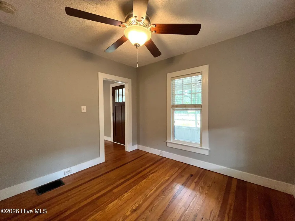380 Leak Street Southern Pines, NC 28387