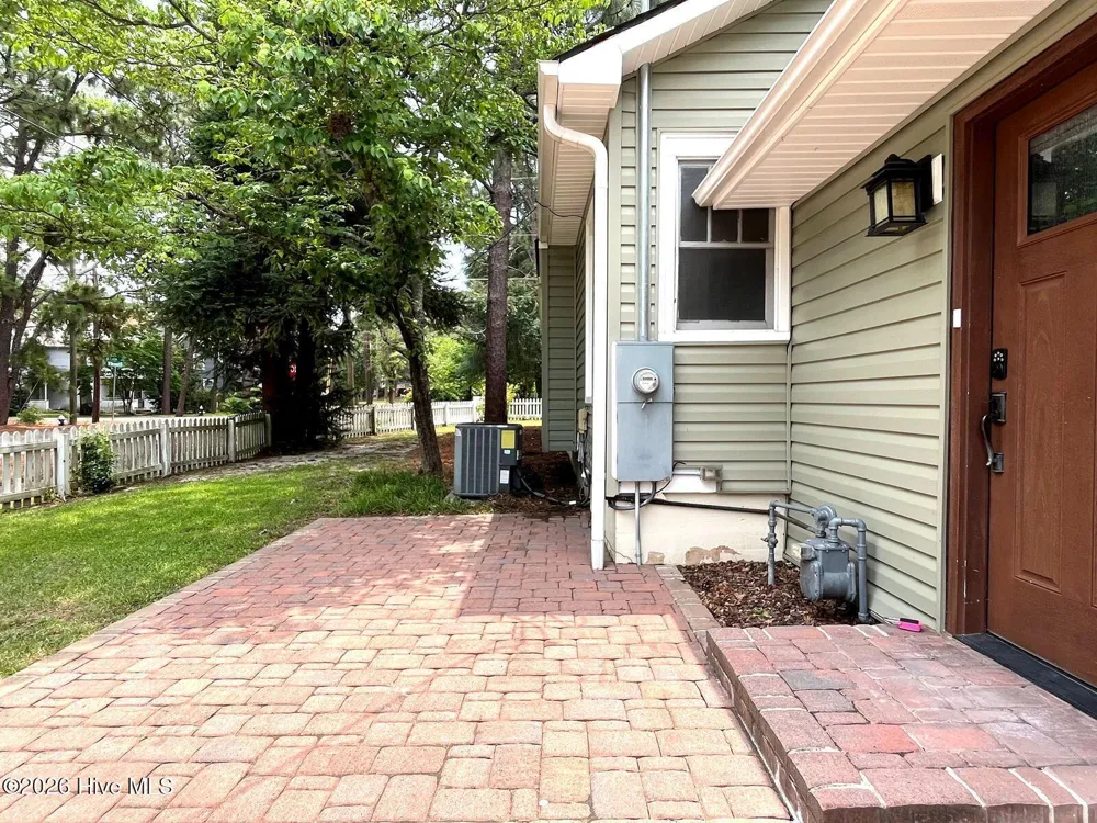 380 Leak Street Southern Pines, NC 28387