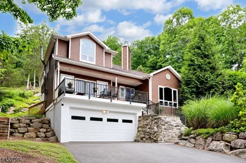 121 Magee Rd