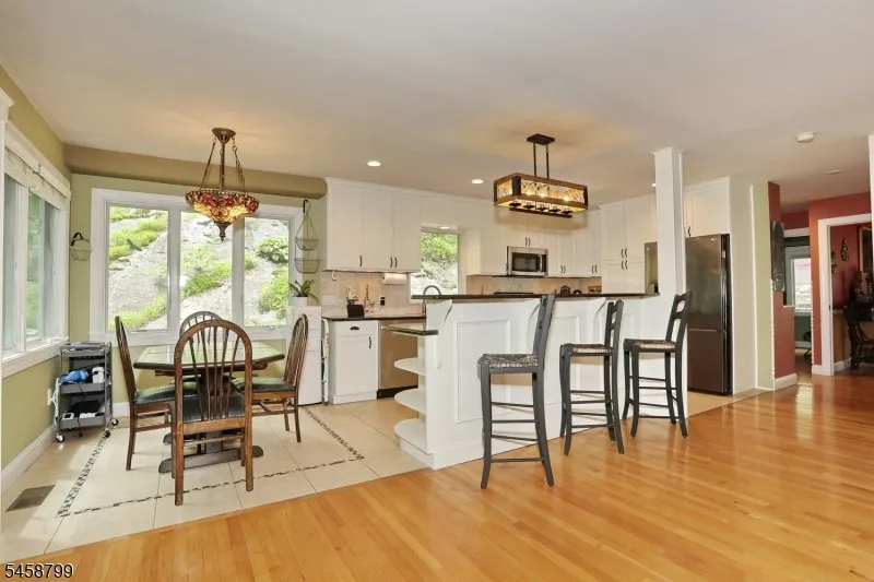 121 Magee Rd Ringwood, NJ 07456