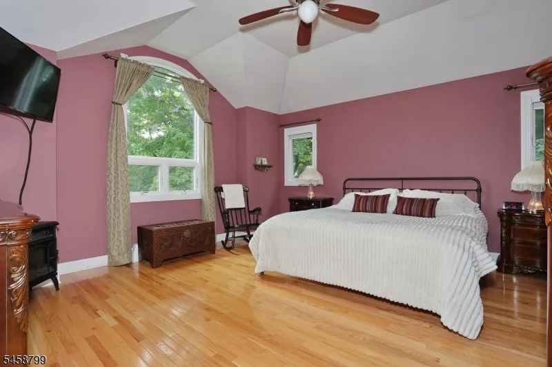 121 Magee Rd Ringwood, NJ 07456