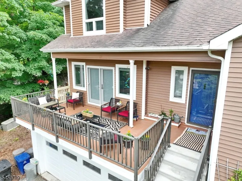 121 Magee Rd Ringwood, NJ 07456