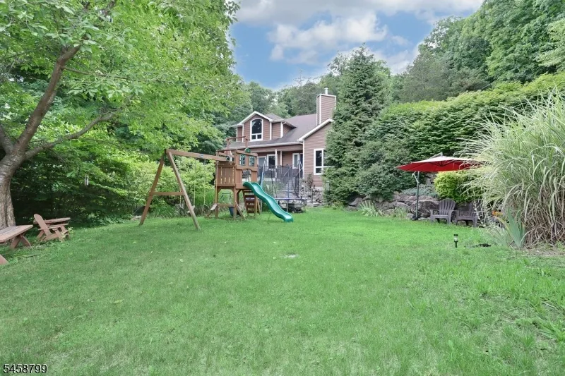 121 Magee Rd Ringwood, NJ 07456