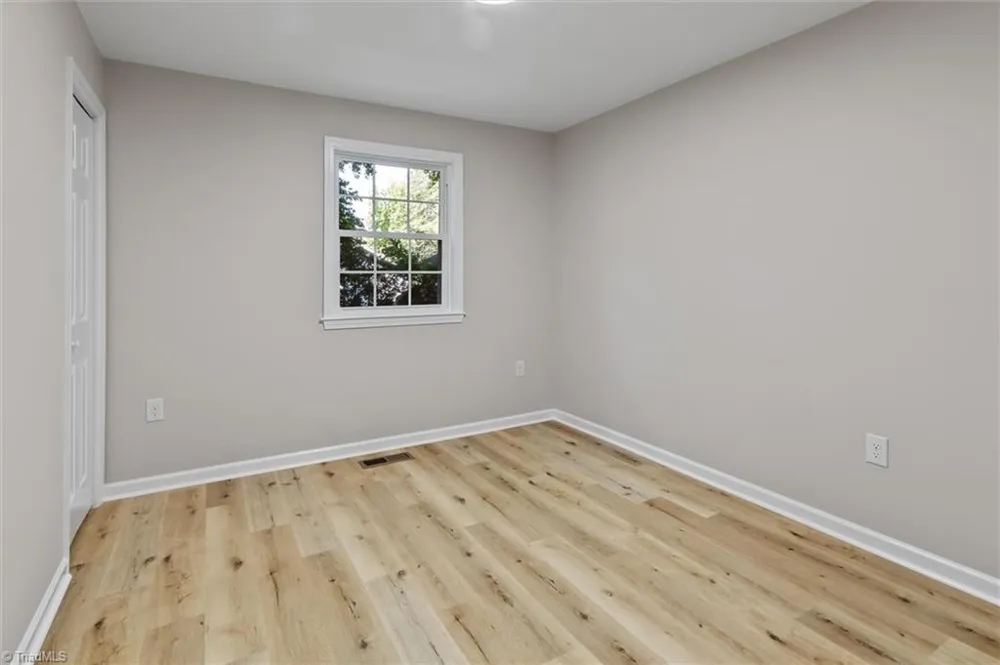 1009 Sykes Avenue Greensboro, NC 27405