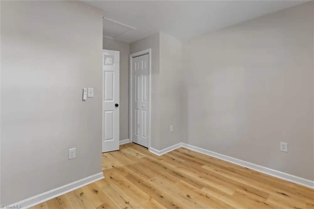 1009 Sykes Avenue Greensboro, NC 27405