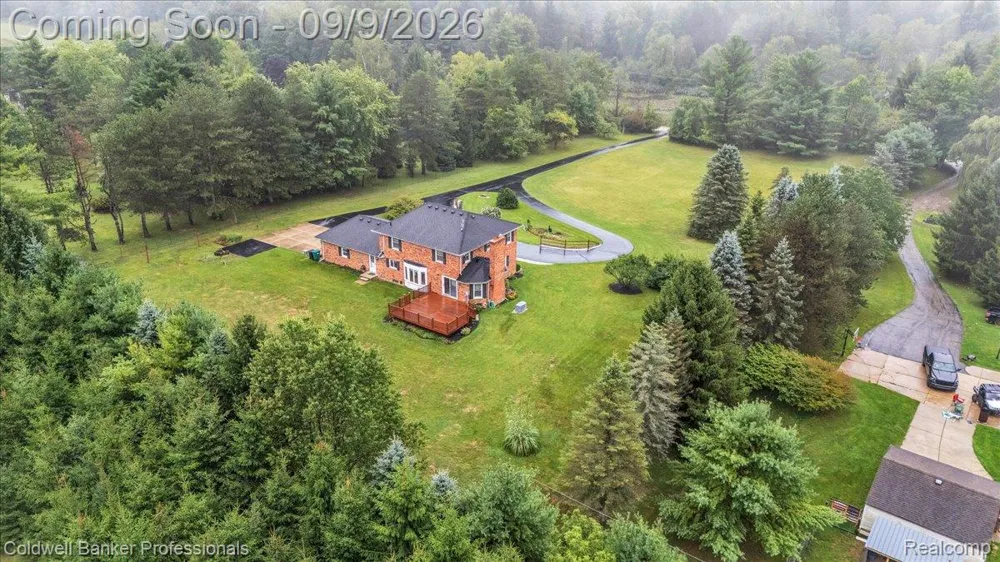 1405 McKail Road Addison Township, MI 48367
