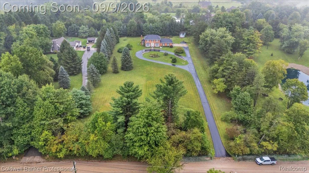 1405 McKail Road Addison Township, MI 48367