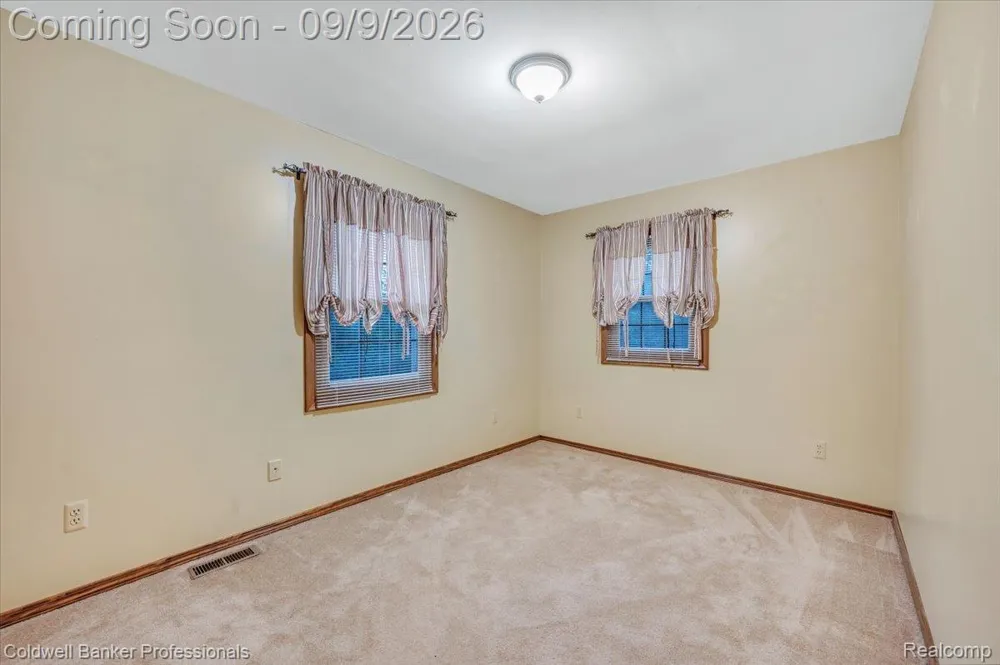 1405 McKail Road Addison Township, MI 48367