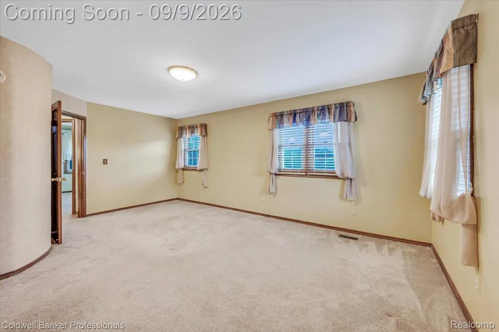 1405 McKail Road Addison Township, MI 48367