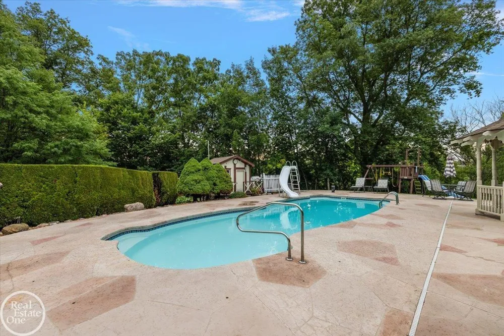 21266 Balfour Street Clinton Charter Township, MI 48036