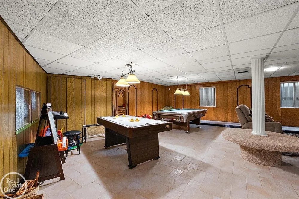 21266 Balfour Street Clinton Charter Township, MI 48036
