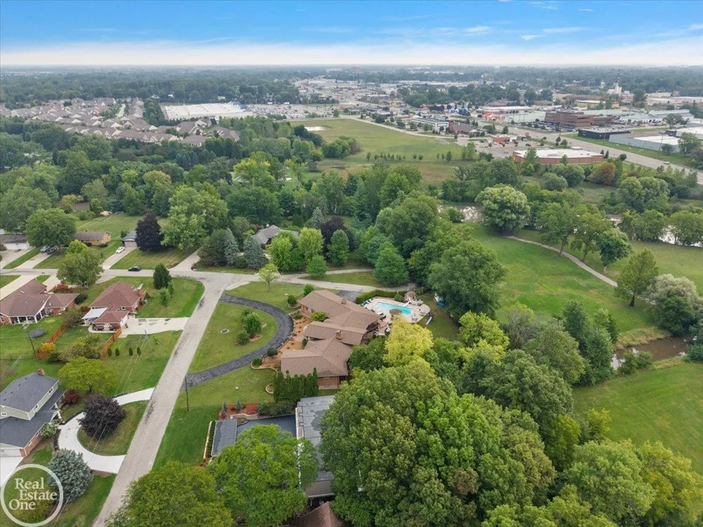 21266 Balfour Street Clinton Charter Township, MI 48036