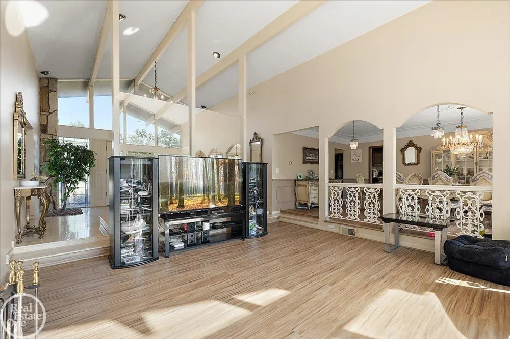 21266 Balfour Street Clinton Charter Township, MI 48036