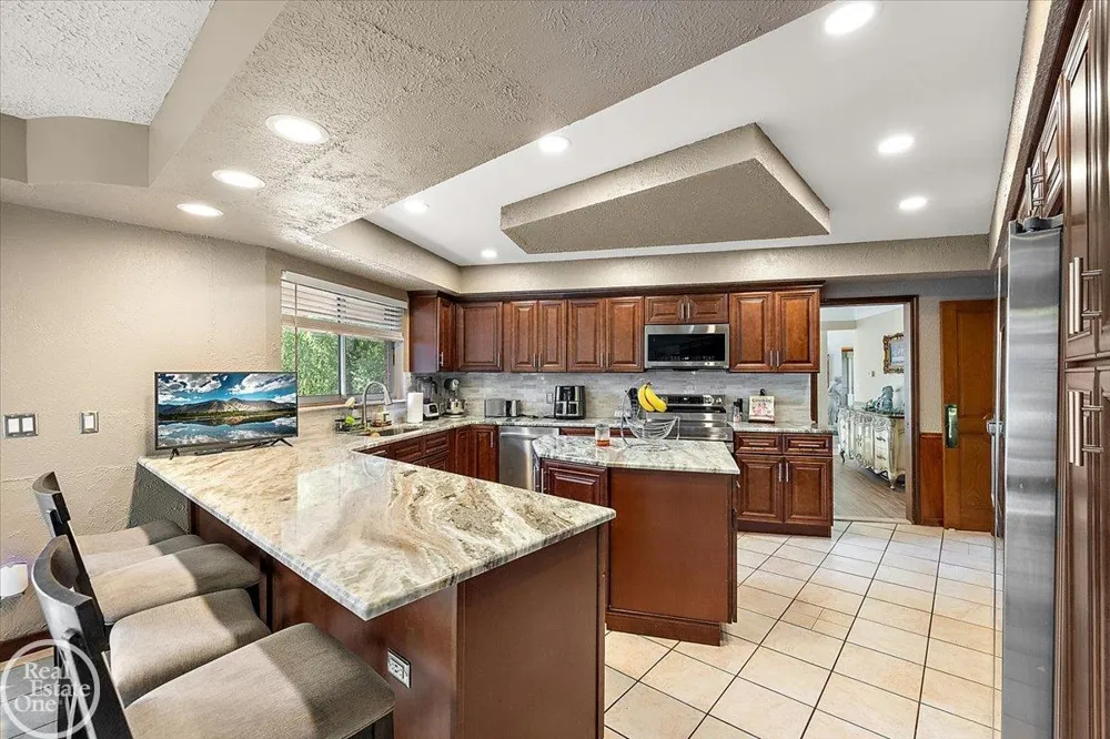21266 Balfour Street Clinton Charter Township, MI 48036
