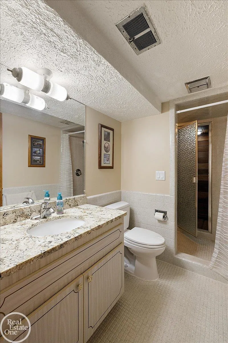 21266 Balfour Street Clinton Charter Township, MI 48036