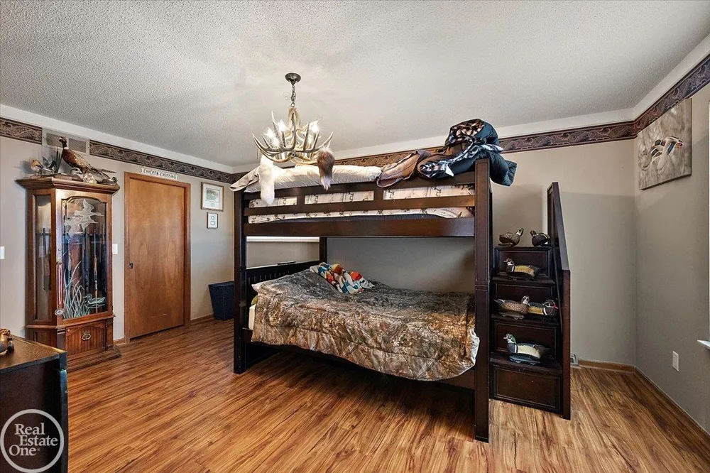 21266 Balfour Street Clinton Charter Township, MI 48036