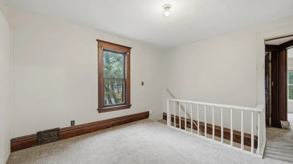 712 W Walnut Street Kalamazoo City, MI 49007