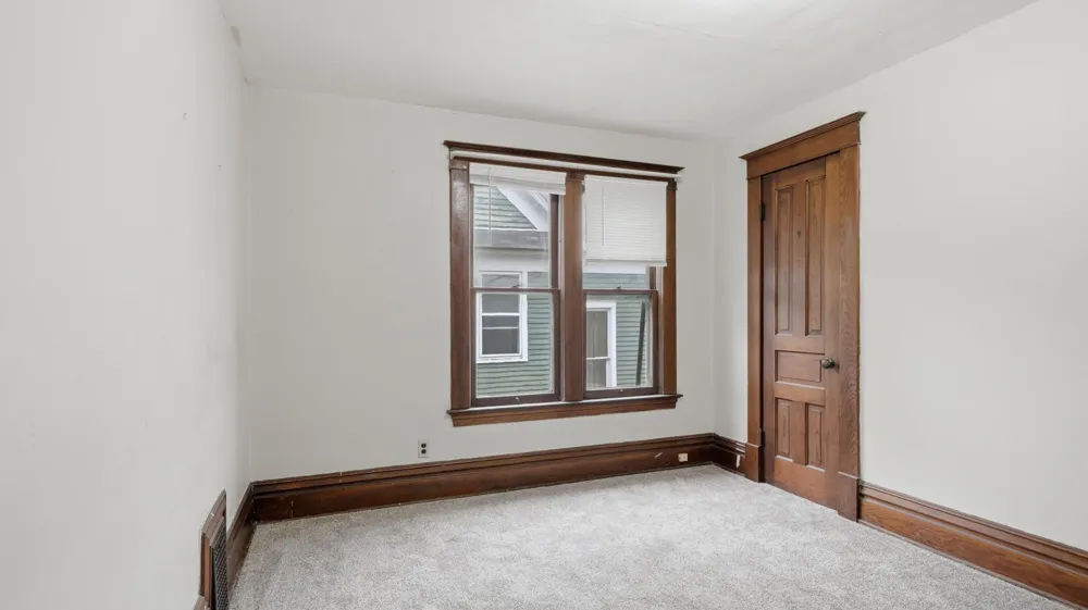 712 W Walnut Street Kalamazoo City, MI 49007