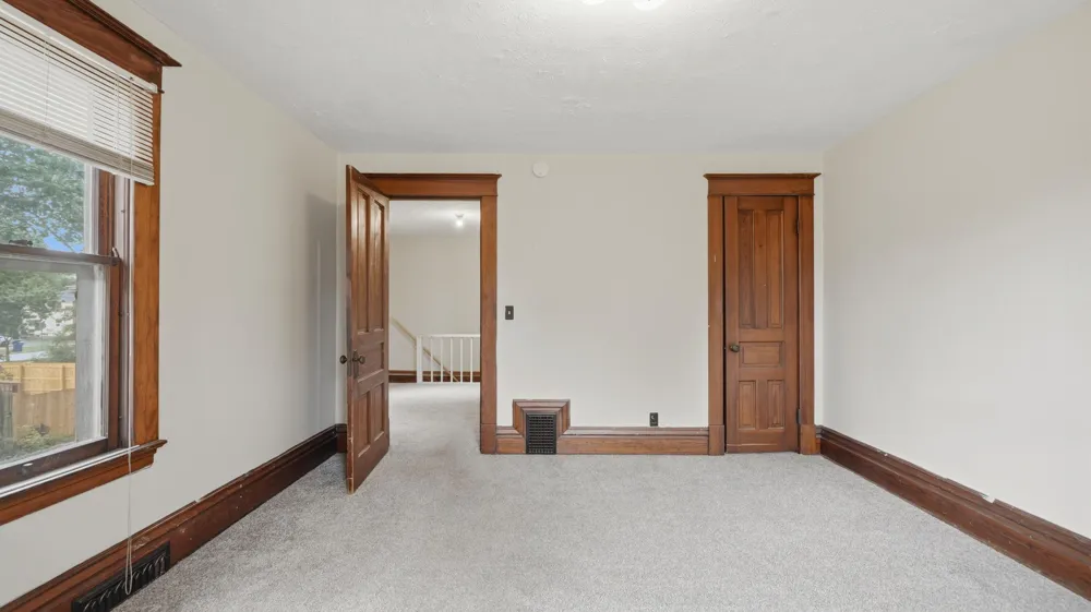 712 W Walnut Street Kalamazoo City, MI 49007