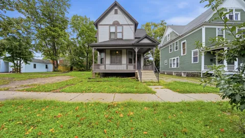 712 W Walnut Street