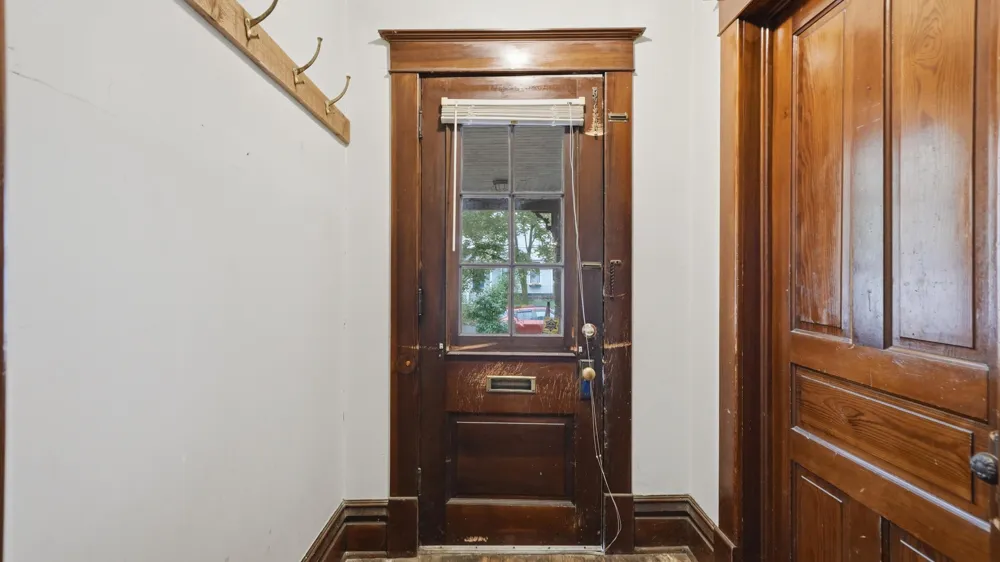 712 W Walnut Street Kalamazoo City, MI 49007