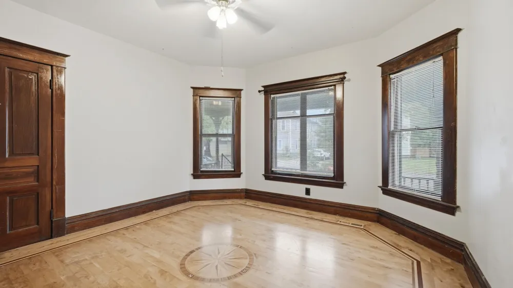 712 W Walnut Street Kalamazoo City, MI 49007