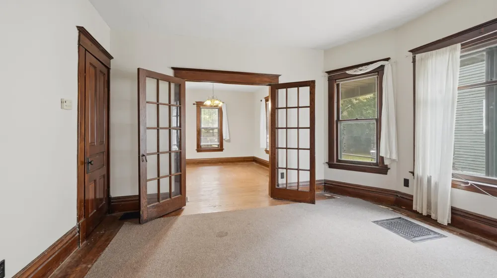 712 W Walnut Street Kalamazoo City, MI 49007