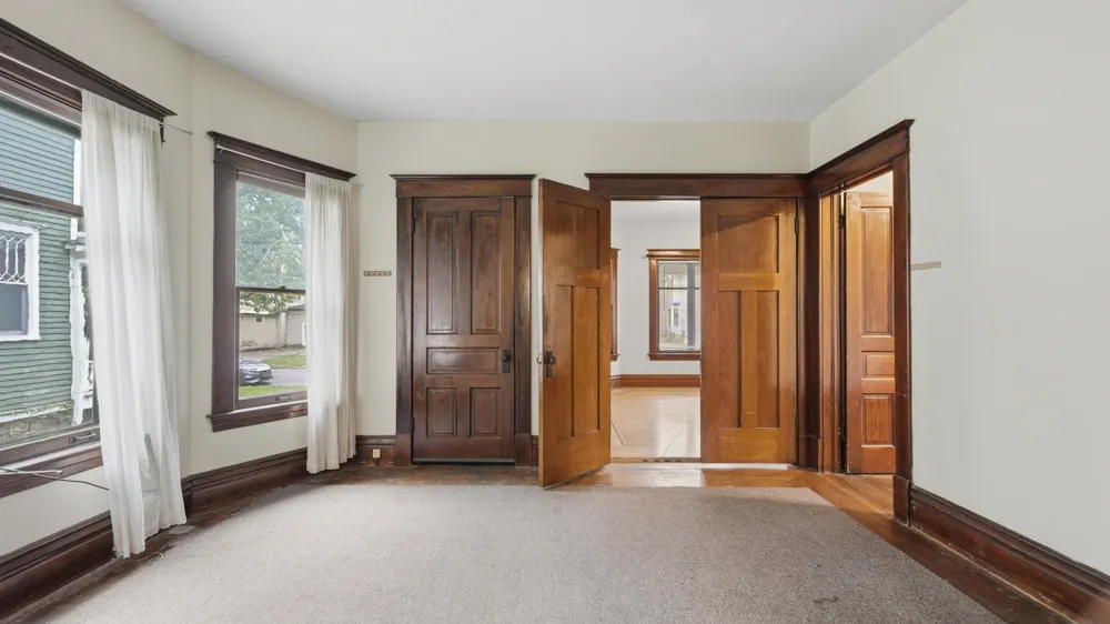 712 W Walnut Street Kalamazoo City, MI 49007