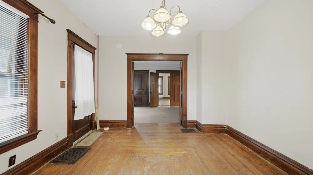 712 W Walnut Street Kalamazoo City, MI 49007