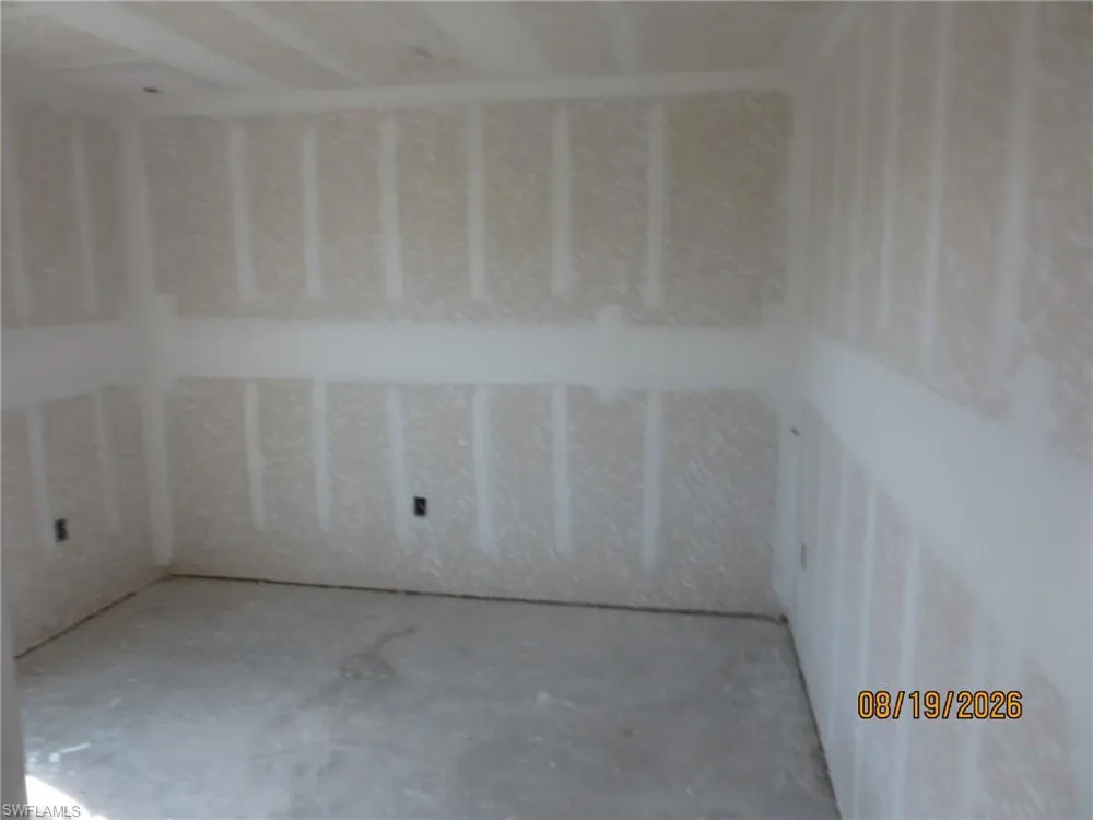 3931 NE 12th Avenue Cape Coral, FL 33909