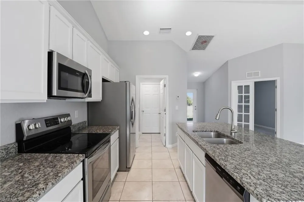 1736 NE 1st Avenue Cape Coral, FL 33909
