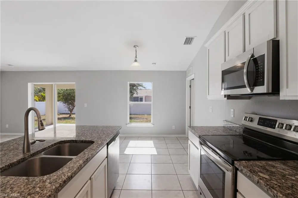 1736 NE 1st Avenue Cape Coral, FL 33909