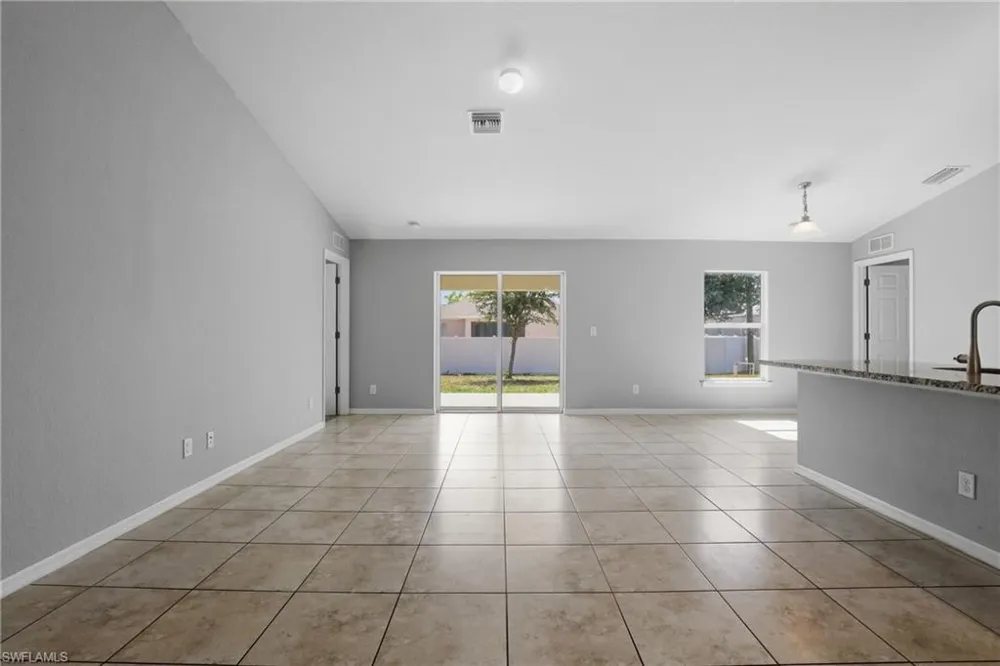 1736 NE 1st Avenue Cape Coral, FL 33909