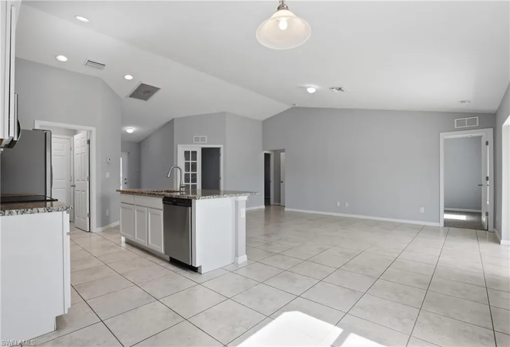 1736 NE 1st Avenue Cape Coral, FL 33909