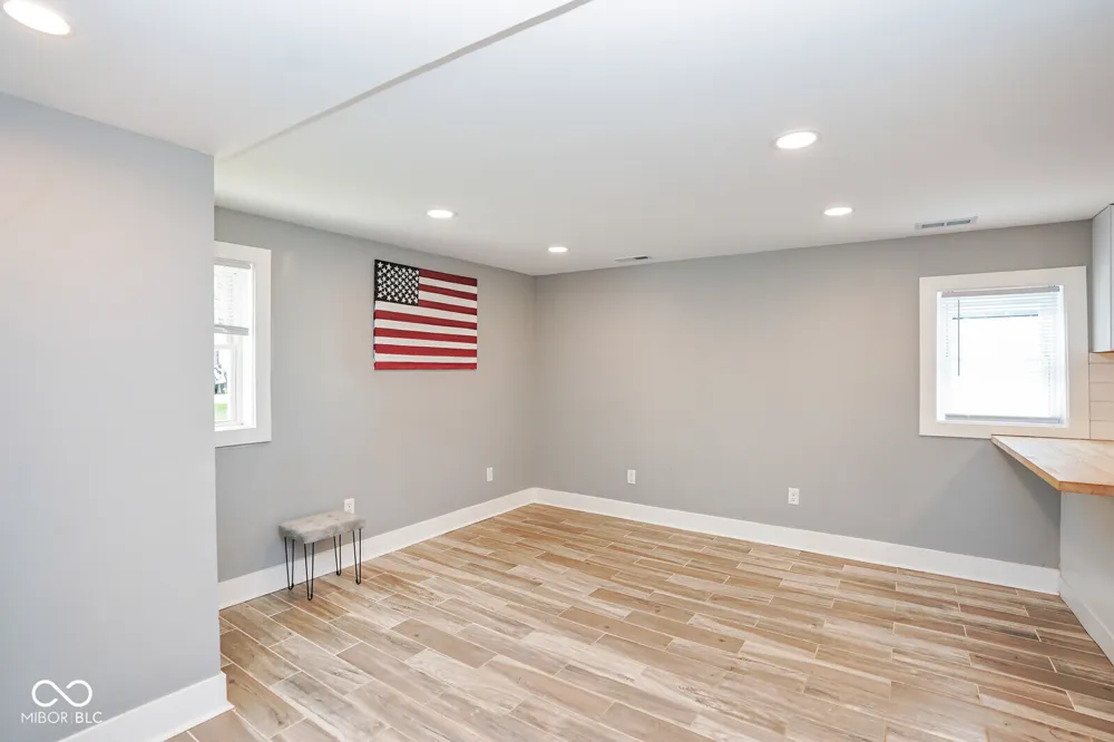 328 E 36th Street Anderson, IN 46013