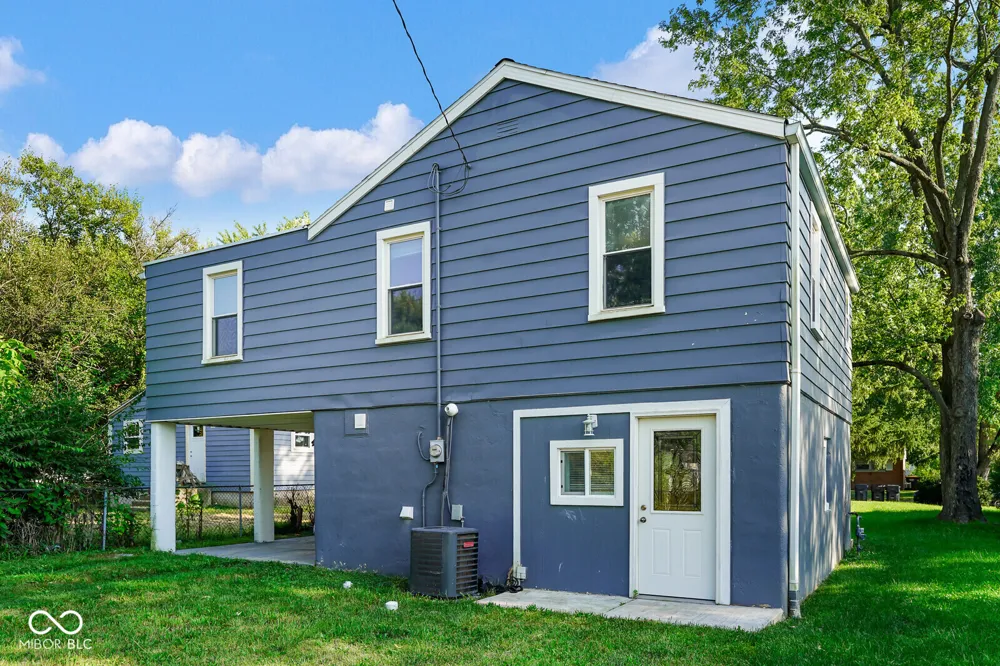 328 E 36th Street Anderson, IN 46013