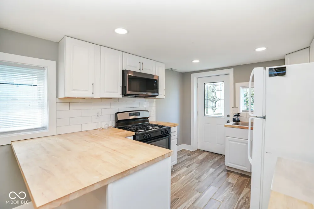 328 E 36th Street Anderson, IN 46013